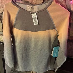 NWT ROXY DRY FIT , seamless shirt m/l , gray & peach color